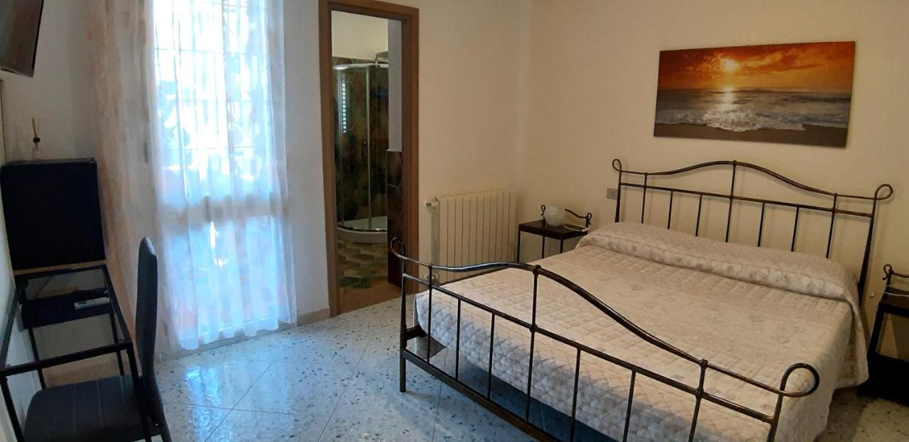 Phiniscollis B&B La Caletta Exterior photo